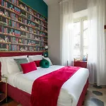 Ych-Colosseo Book House