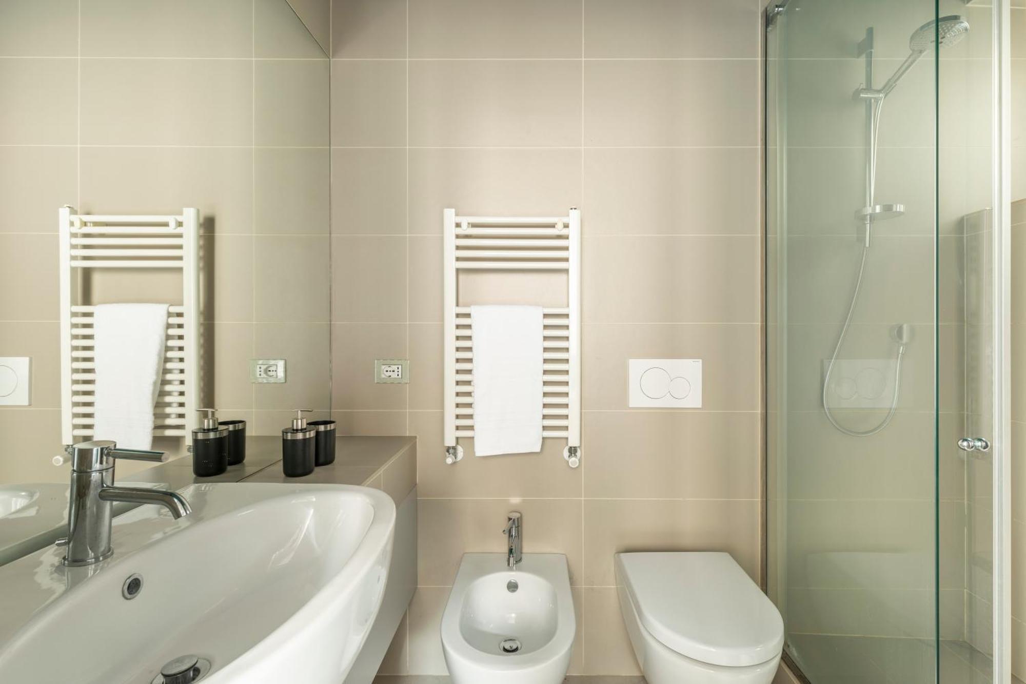 Ych-colosseo Book House Apartment *