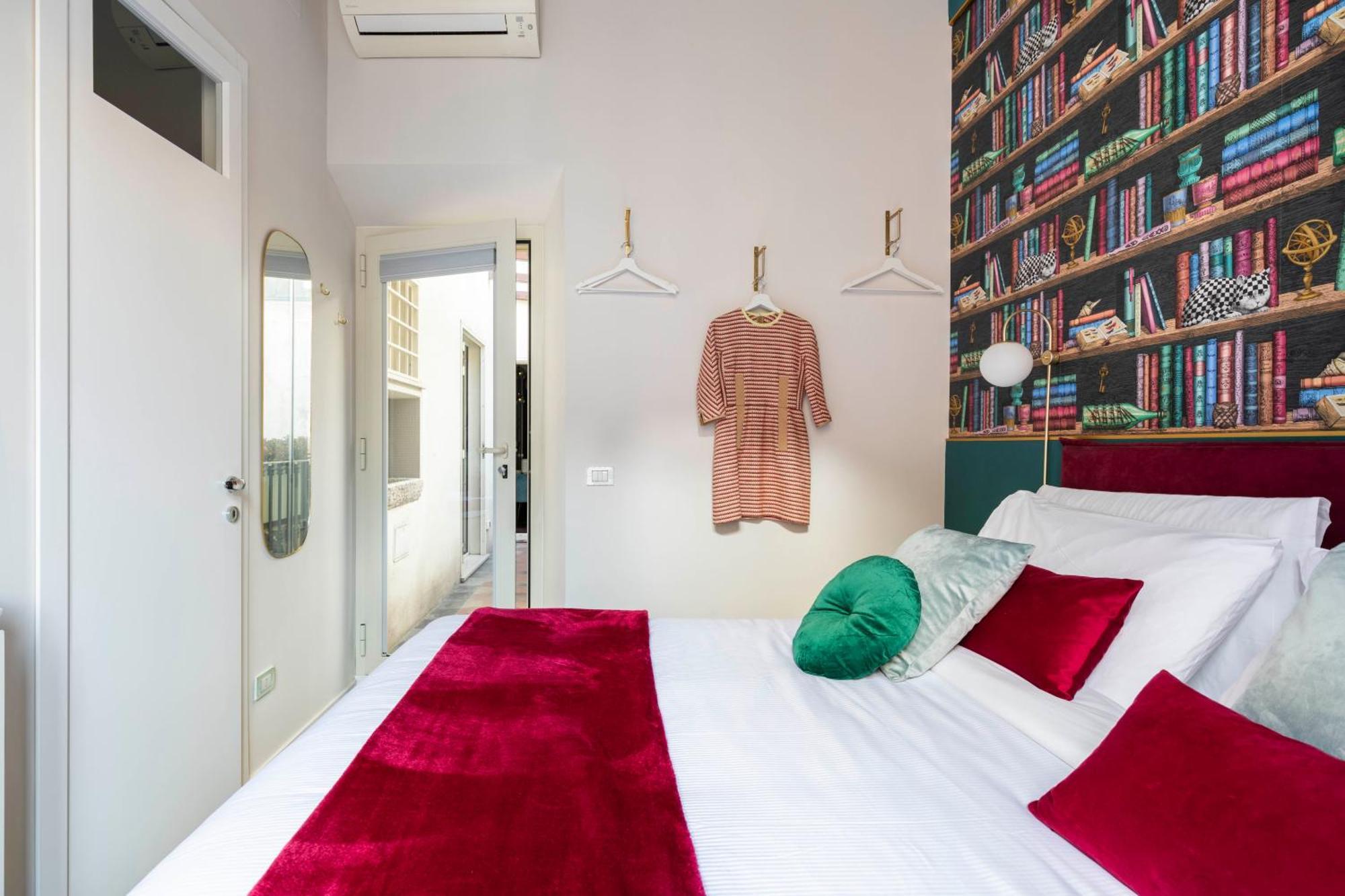 Apartment Ych-colosseo Book House Rom